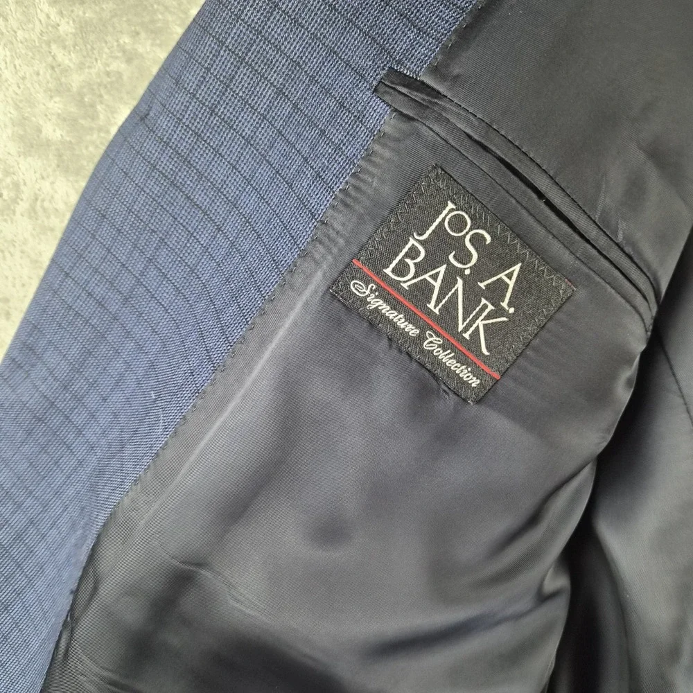 Jos A Bank Signature Collection Blazer Mens 44S Blue Wool Tailored Fit Jacket